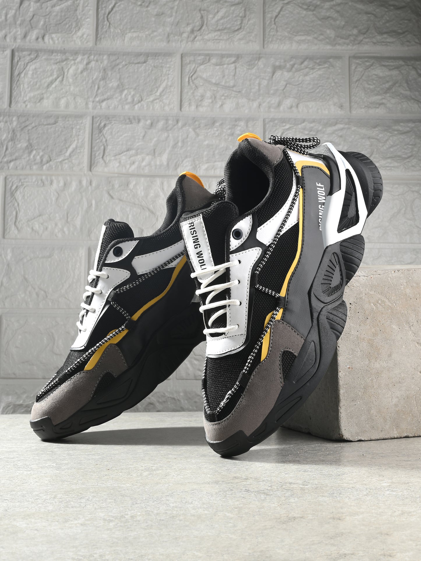 Rising WOLVES Black Flexible Leather Shoes